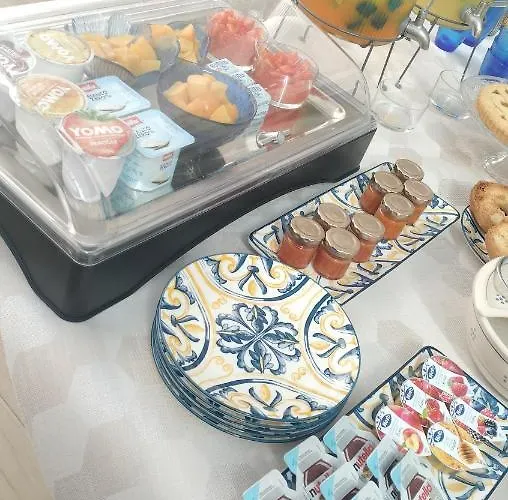Salento La Casa Dei Nonni לינה וארוחת בוקר סנט'איזידורו