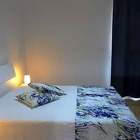 Salento La Casa Dei Nonni Bed and breakfast Sant Isidoro (Apulia)